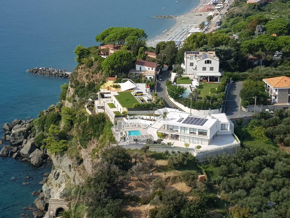 B&B Capo Torre Resort & Spa Albisola Superiore Εξωτερικό φωτογραφία